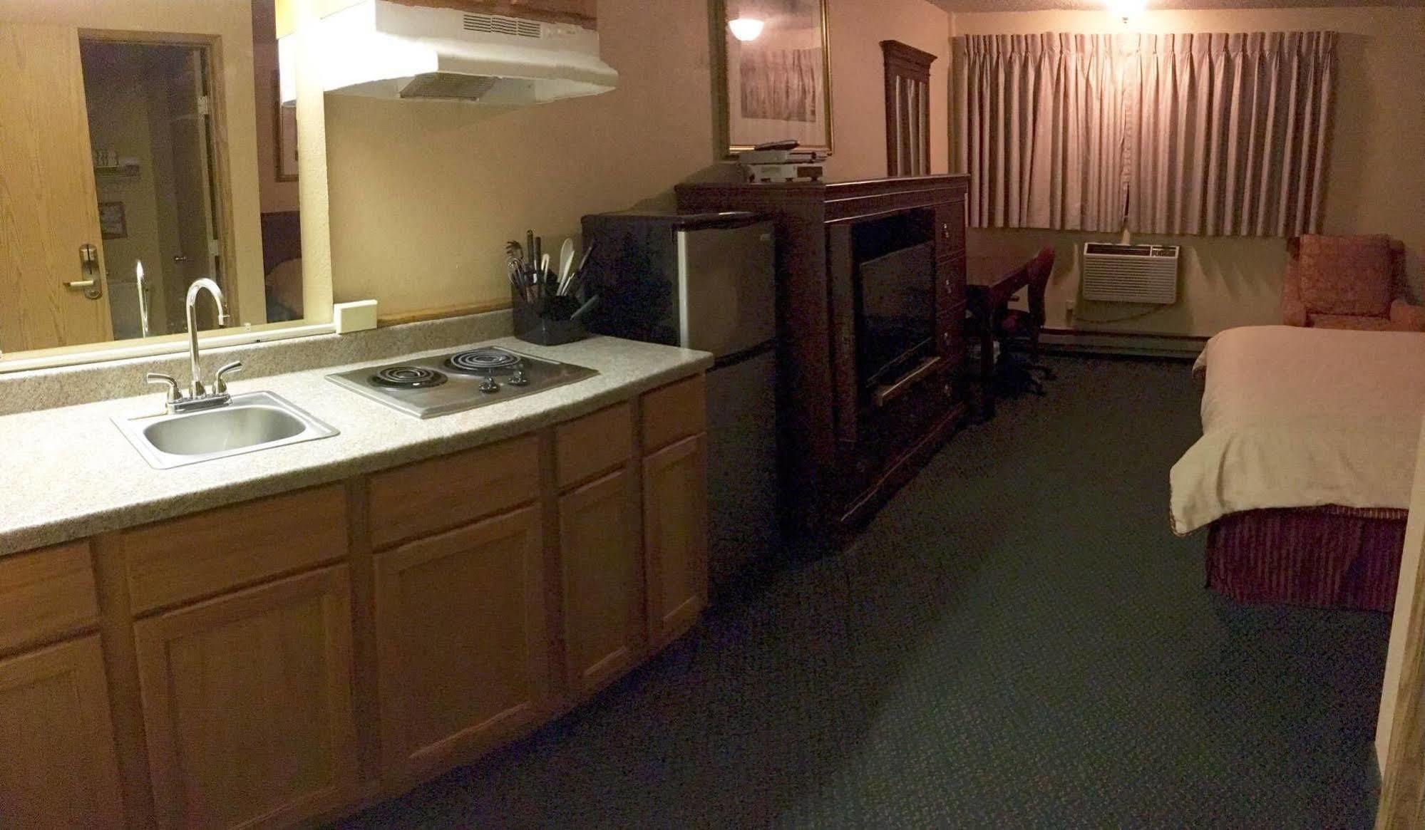 Midway Inn Бремертон Экстерьер фото